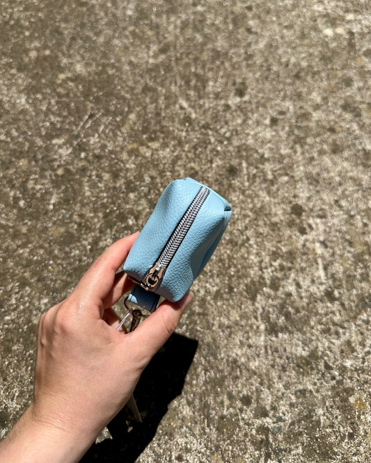 Porte sac à déjection BLEU CLAIR