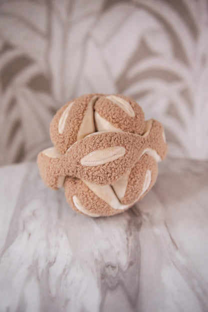 Peluche de fouille balle LATTE