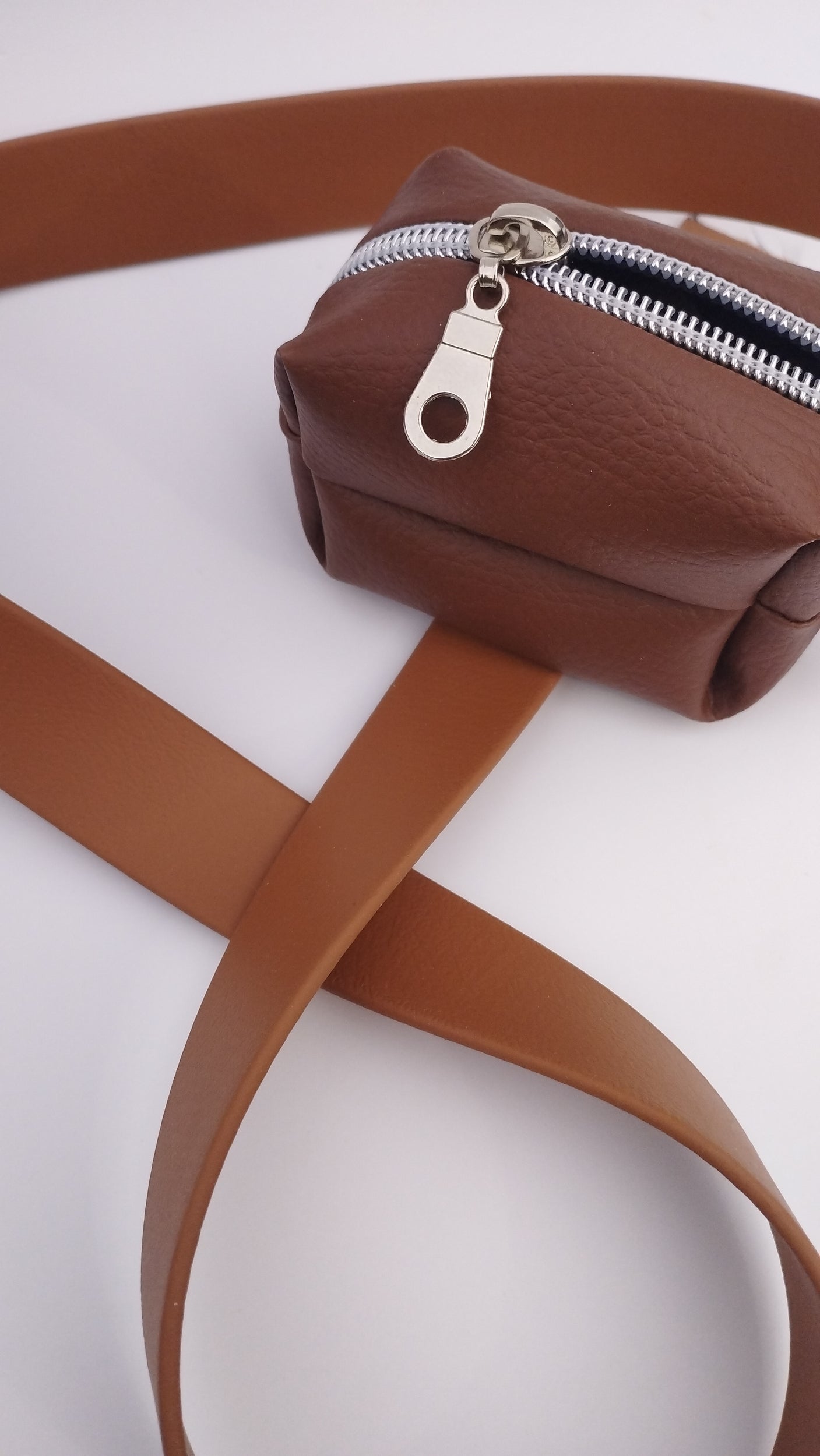 Porte sac à déjection MARRON